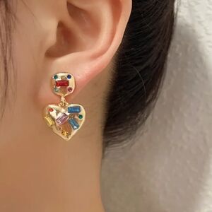 New Lightweight Heart-Shaped Alloy Earrings – Cute & Unique Everyday Jewerly